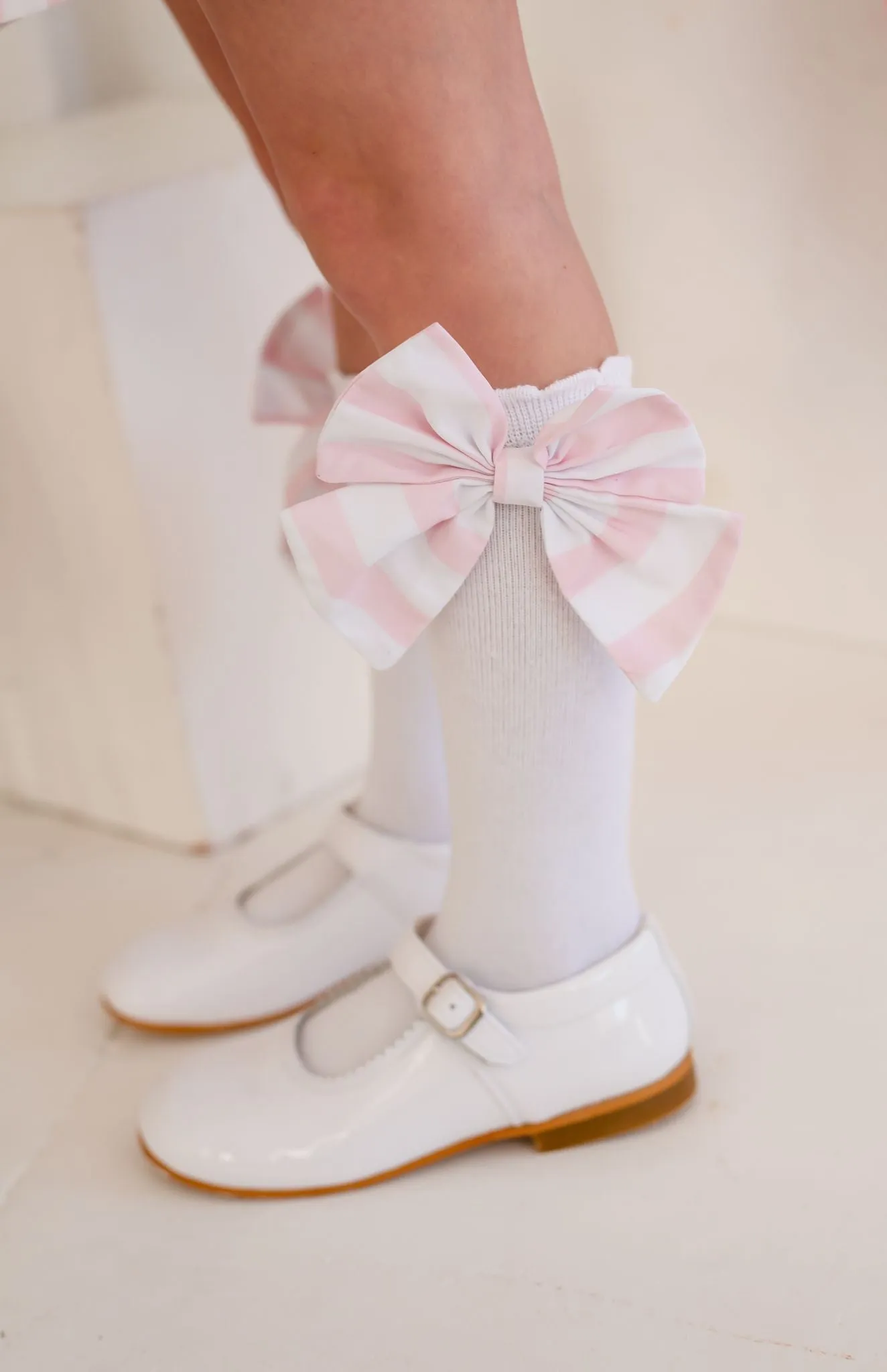 Girls Pink Candy Stripe Socks