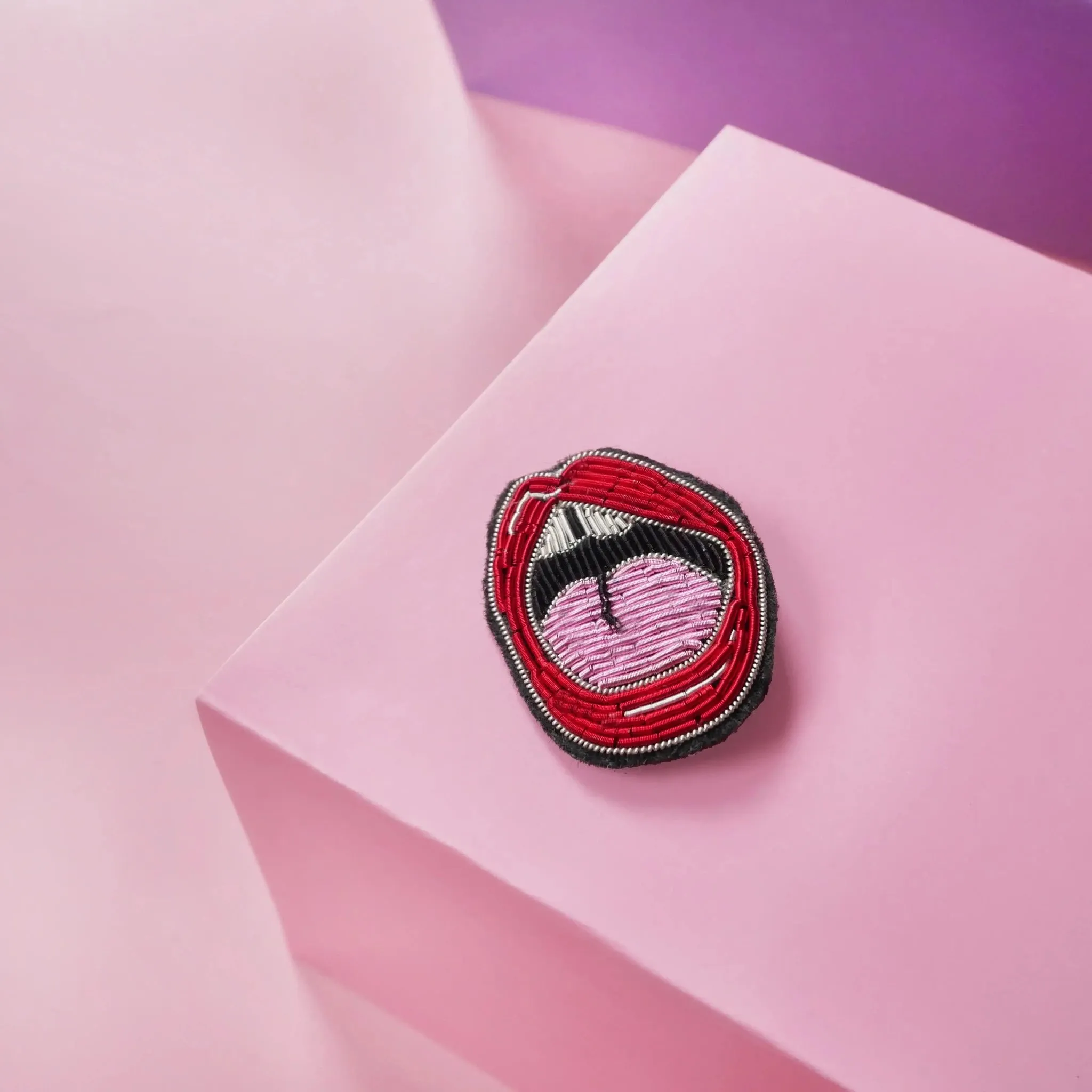 Lips Brooch by Malicieuse