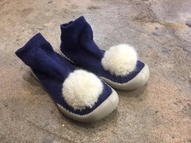 Slipper Socks Cashmere Blue With White Pom Pom