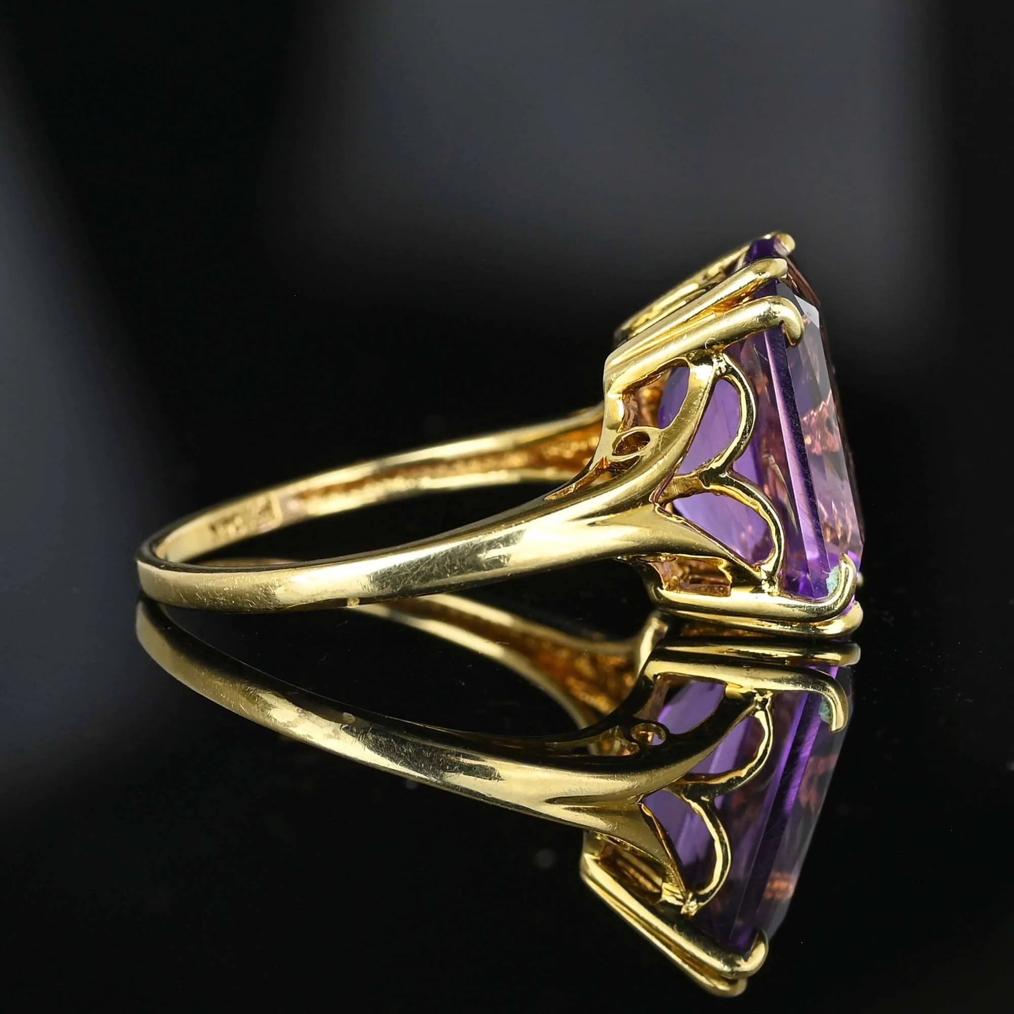 Vintage 14K Gold 6CTW Cusion Cut Amethyst Cocktail Ring