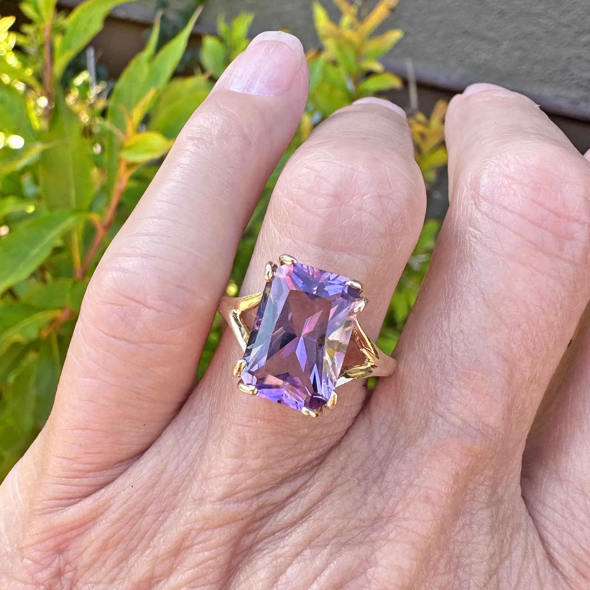 Vintage 14K Gold 6CTW Cusion Cut Amethyst Cocktail Ring